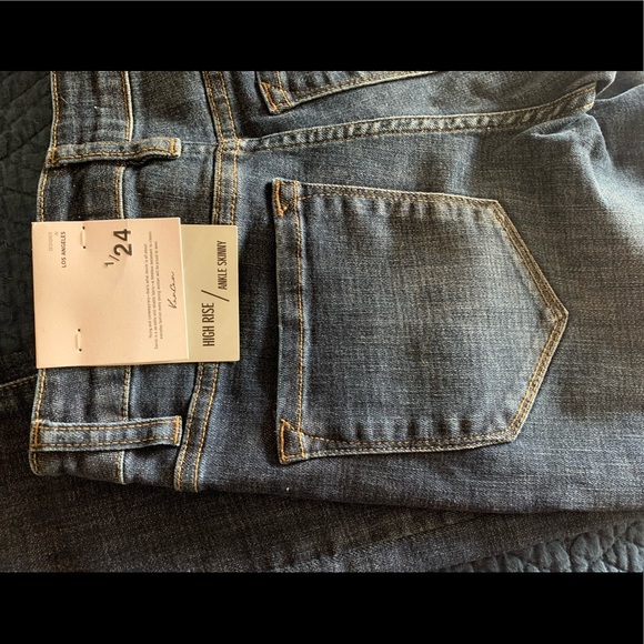 KanCan distressed leg bottom jean - Picture 3 of 7